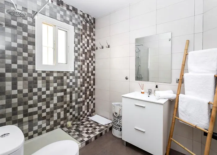 Modern In The Centre *