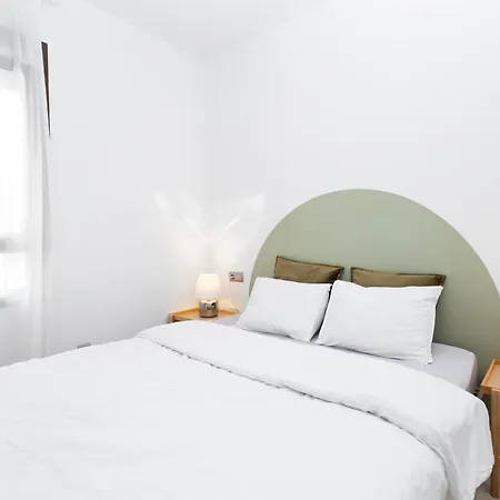 Modern In The Centre