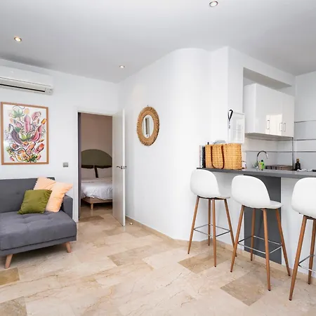 Modern In The Centre