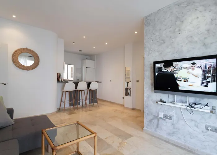 Modern In The Centre *